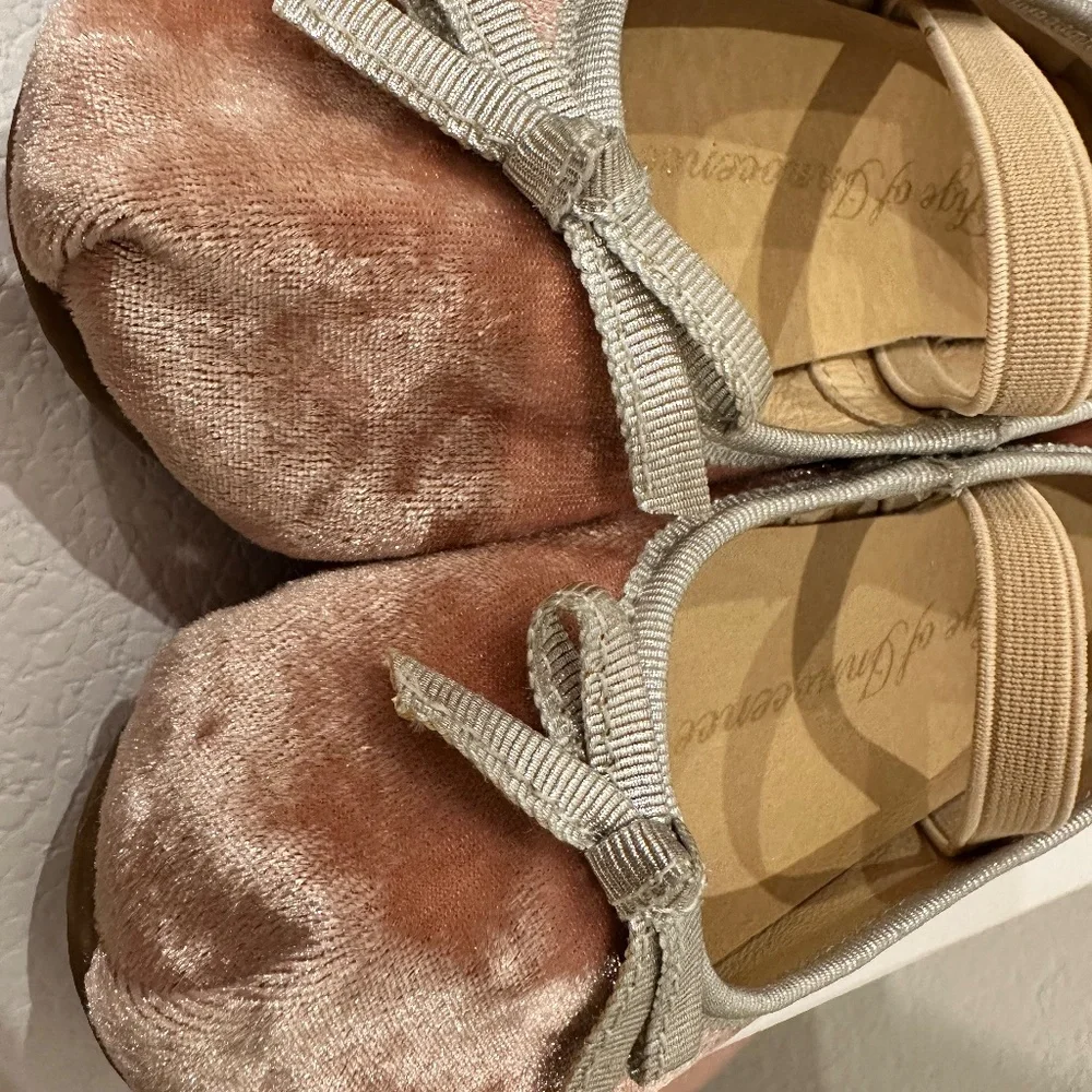 Girls Pink Velvet Ballet Flats with Bow